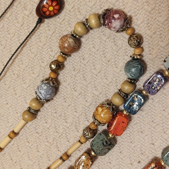 Lot of Necklaces - Picture 12 of 16